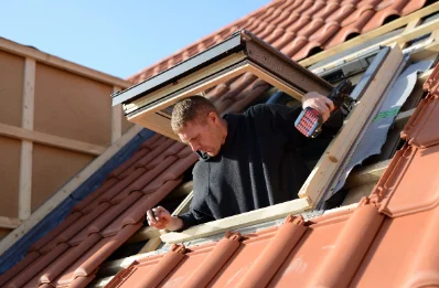 Pose de fenêtres de toit Velux au Riols